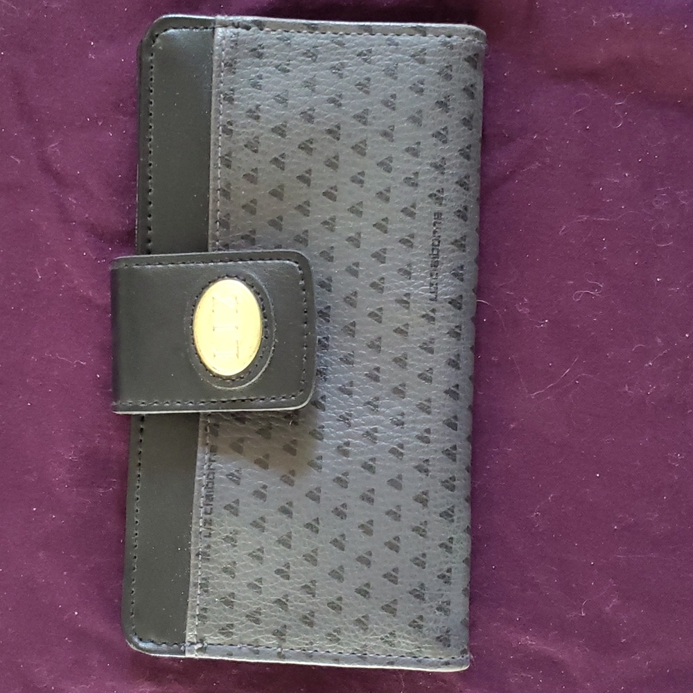 Liz Claiborne black wallet